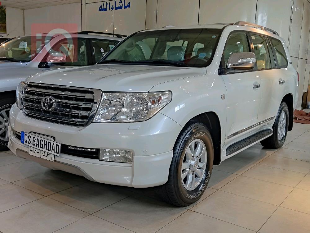 تويوتا لاندكروزر
